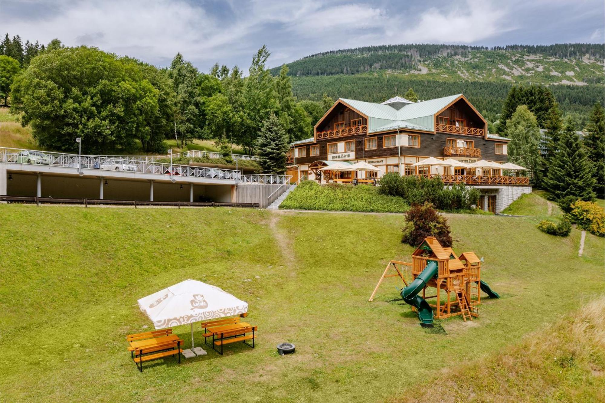 Hotel Zatisi Spindleruv Mlyn Exterior photo