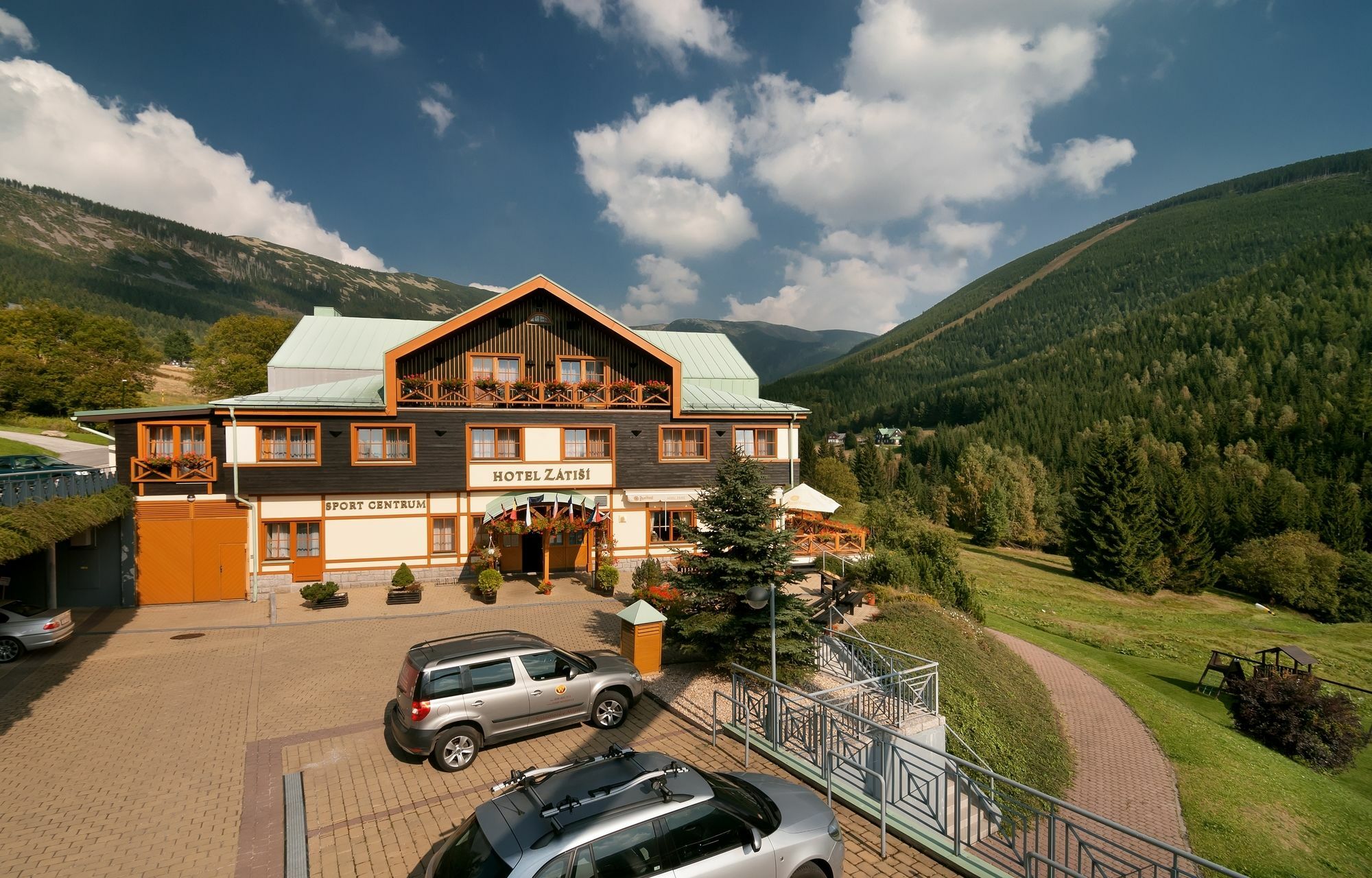 Hotel Zatisi Spindleruv Mlyn Exterior photo